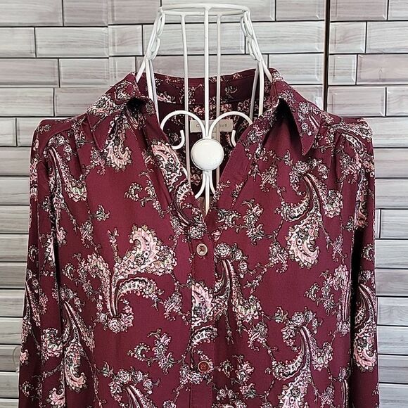 Charter Club carriage red and paisley women's button-down blouse Size M - Picture 2 of 12